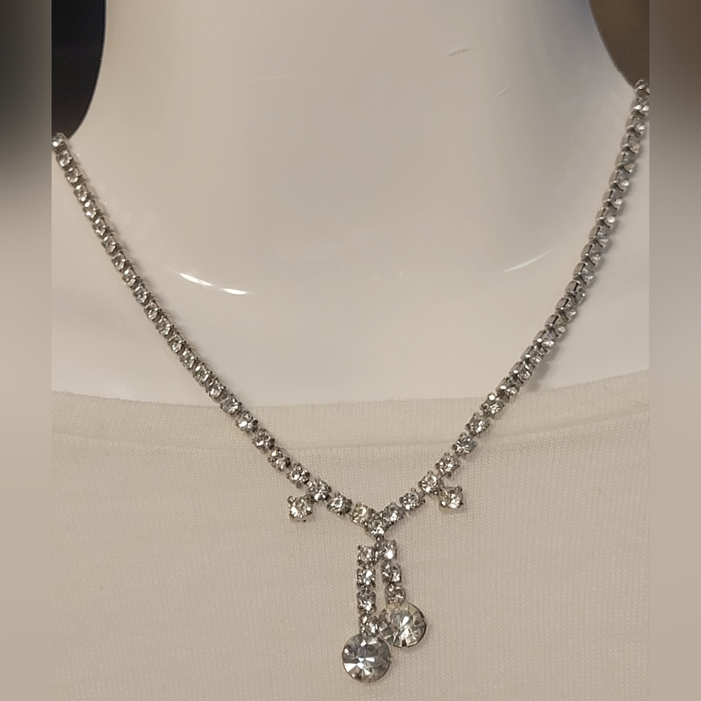 Austrian Crystal Silver Vintage Necklace, Excl. Cond.